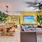 Relaxing Waterfront 2-Story Retreat with Pool Access - Нейплс