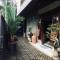 The point surfcamp Bali