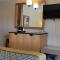 Pinebrook Motel