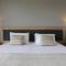 Palmyra Beach Hotel