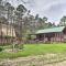 Rustic Cabin with Hot Tub Near Broken Bow Lake!