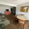 Snowshoe Motel