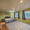 Sanderling Sea Cottages, Unit 9 with Ocean Views! - Waldport