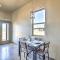 Modern Elgin Home Walk to Wineries and Pets Welcome - Elgin