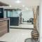 Hotel Regency Suites La Feria