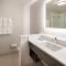 Holiday Inn Express Hotel & Suites Maryville by IHG