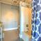 Vogue loft walk to CityMu/Cards/Aquarium/ConvCtr