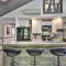 Floating Home on Columbia River with Provided Kayaks - Vancouver