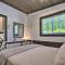 Floating Home on Columbia River with Provided Kayaks