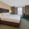 Days Inn & Suites by Wyndham Florence/Jackson Area - Florence