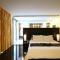 Tsix5 Hotel