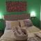 Intra Rooms