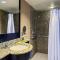 Crowne Plaza Hotel Glen Ellyn/Lombard by IHG - Glen Ellyn