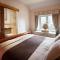 Ritas Luxury Retreat with Swedish Hot tub and Wood Fuelled Pizza Oven