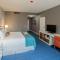 Kinzie Hotel