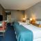 Kinzie Hotel