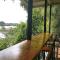 T & T Hostel Kanchanaburi - 北碧