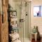Les Glycines Bed & Breakfast