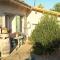 Les Glycines Bed & Breakfast