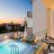 Villa Amelia I Free 9 seater mini van & pool