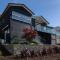 Mountain Vista - beautifully renovated home with spa pool