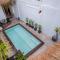 Isara Boutique Hotel and Cafe
