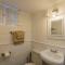 Enchanting historic townhouse by CozySuites - Alexandria