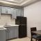 Days Inn & Suites by Wyndham Houston Hobby Airport