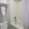 Mockingbird Inn & Suites