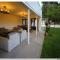 Victorian Square Guesthouse - Graaff-Reinet