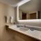Holiday Inn Express - Horse Cave by IHG
