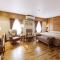 Decharme Hotel