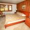 Mountainback 72 Corner Unit