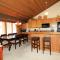 Mountainback #40, Loft, Corner