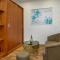 Sea Swan Apartment and Hotel