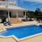 Sunset Villa by Laranjal Rentals - أولوز داغوا