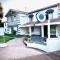 Beach Hotel - Le Grand Chalet