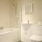 The Courtyard, 4 - Bed, Sleeps 6, Pets Welcome