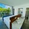 B Blue Beachouses