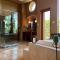 Scenic Hill Country Retreat - Rhino Ranch