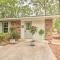 Cozy Studio with Yard, 6 Miles to Dwtn Beaufort!