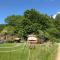 Shepherds Huts Ham Hill, 2 double beds, Bathroom, Lounge, Diner, Kitchen, LOVE dogs & Cats Looking out to lake and by Ham Hill Country Park plus parking for large vehicles available also great deals on workers long term This is the place to relax and BBQ - Yeovil