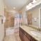 Sanctuary by the Sea Condos - شاطئ سانتا روزا