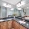 Sanctuary by the Sea Condos - شاطئ سانتا روزا