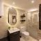 Waterfront Designer 2BR - 5 min to Airport - 开罗