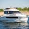 Jacht motorowy Platinum 989 FLYbridge – 115 KM