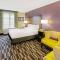 La Quinta Inn & Suites by Wyndham The Woodlands Spring - Spring