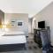 La Quinta by Wyndham Victoria - South