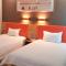 7Days Premium Jiyuan Tiantai Road Xinyao City Square Branch - Jiyuan