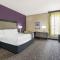 La Quinta by Wyndham College Station South